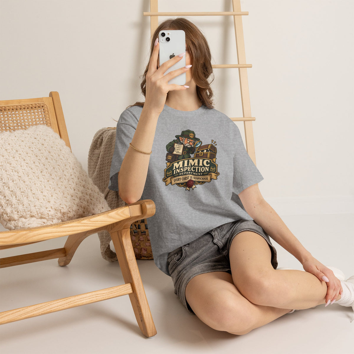 Mimic Inspection Department T-Shirt | Rollenspiel Shirt für Dungeon Fans