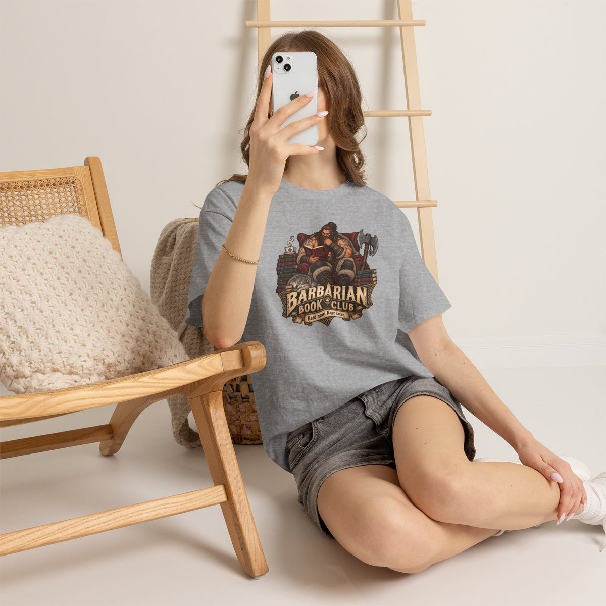 Barbarian Book Club T-Shirt | Lustiges Shirt für Leseratten