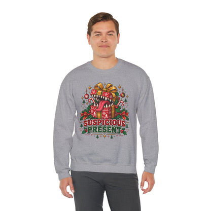 Suspicious Present Weihnachtspullover | Geschenk für Rollenspieler